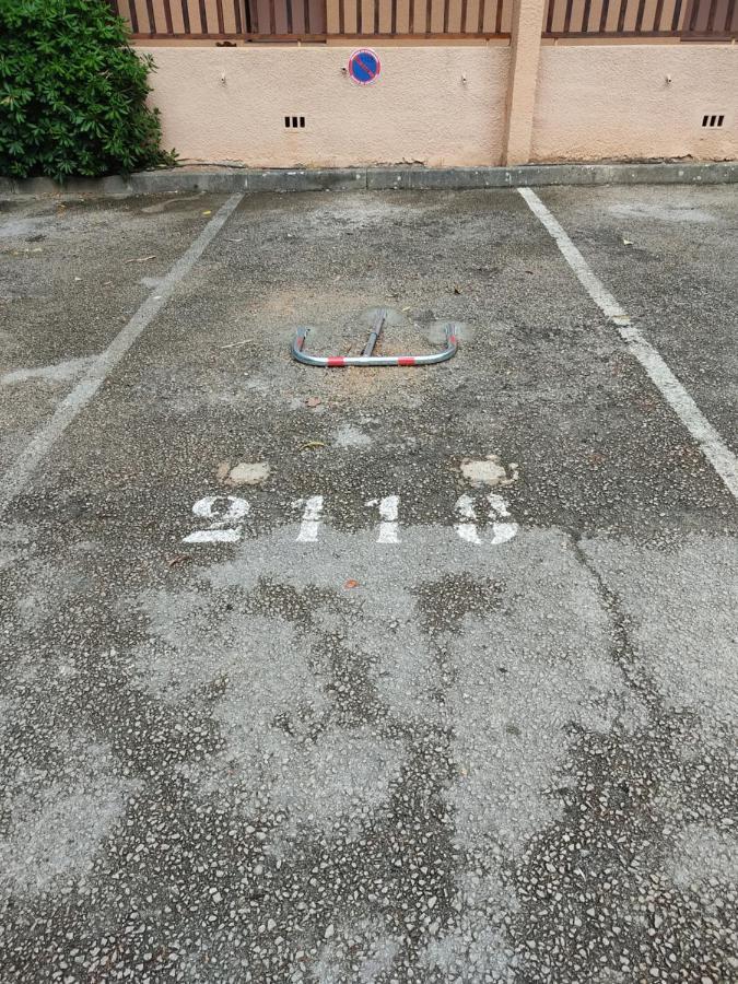 Apartment Rdj Terrasse Piscine Sur